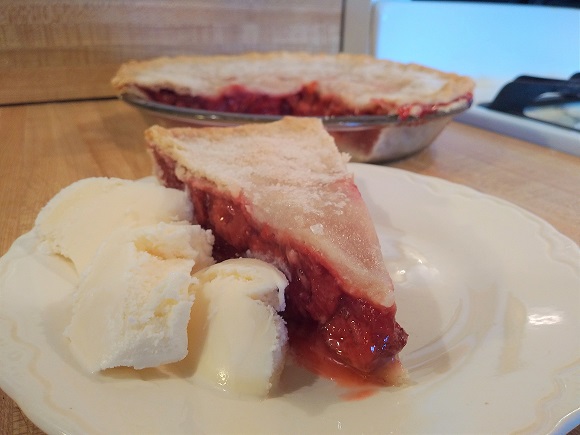 Homemade Strawberry Pie with Ice Cream
