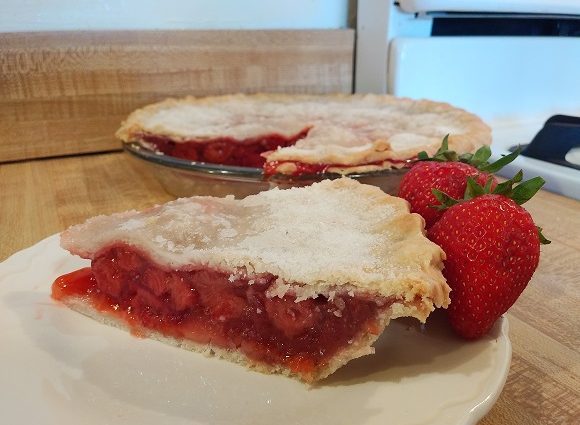 Strawberry Pie with Frozen Strawberri
