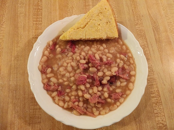 Southern Navy Beans Recipe with Ham