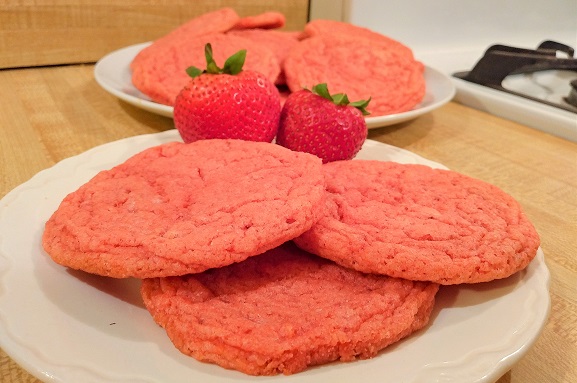 How to Make Strawberry Cookies with Cake Mix