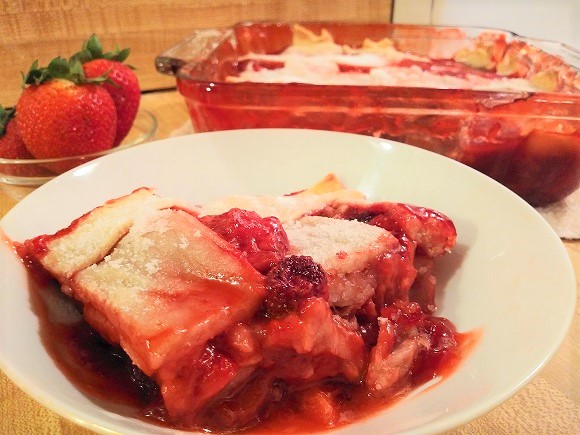 Old Fashioned Strawberry Cobbler with Pie Crust