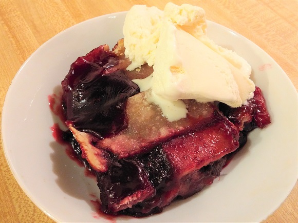 Blackberry Cobbler with Ice Cream