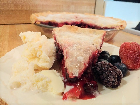 Mixed Berry Pie with Frozen Berries and Ice Cream