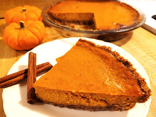 Homemade Pumpkin Pie with Graham Cracker Crust